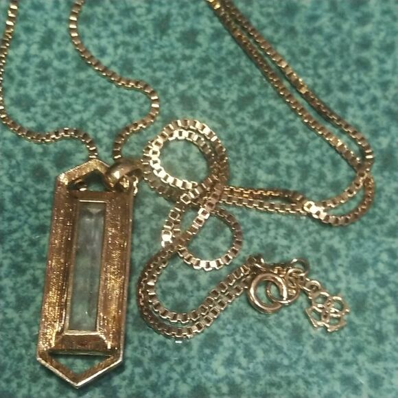 Vintage Ann Taylor Gold-tone Clear Emerald Cut Crystal Long Crystal Necklace - Picture 7 of 10